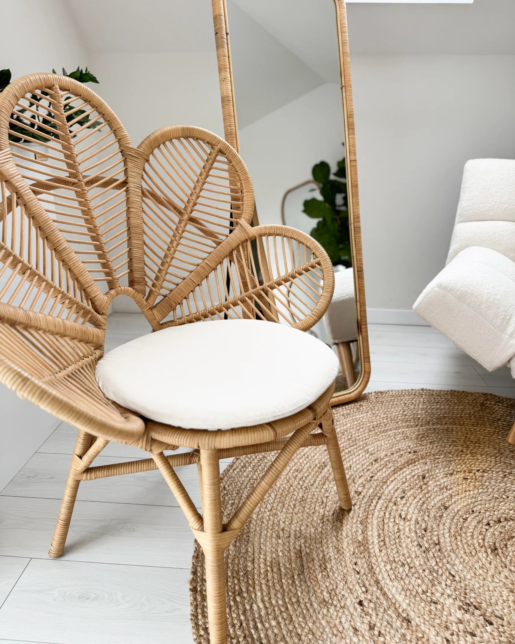 Set of 2 Peacock Chairs FLORENTINE Rattan Natural