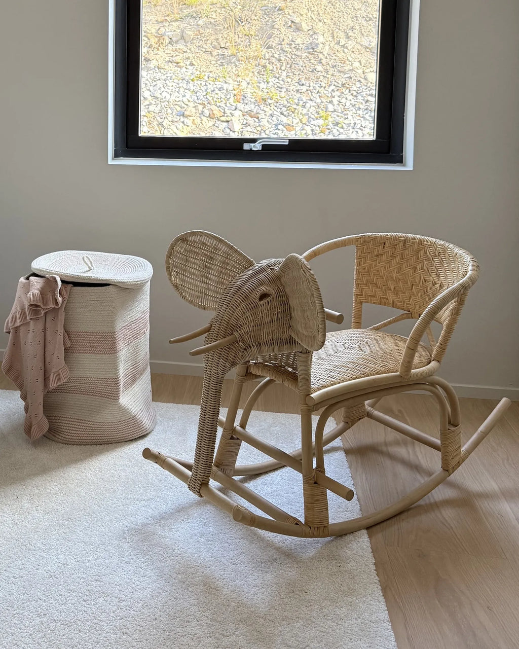 Kids Rocking Chair Elephant AMPOLLINO Rattan Natural