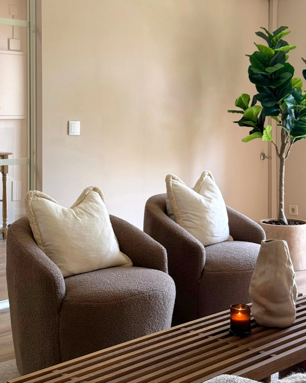 Swivel Armchair DAVIK Boucle Taupe