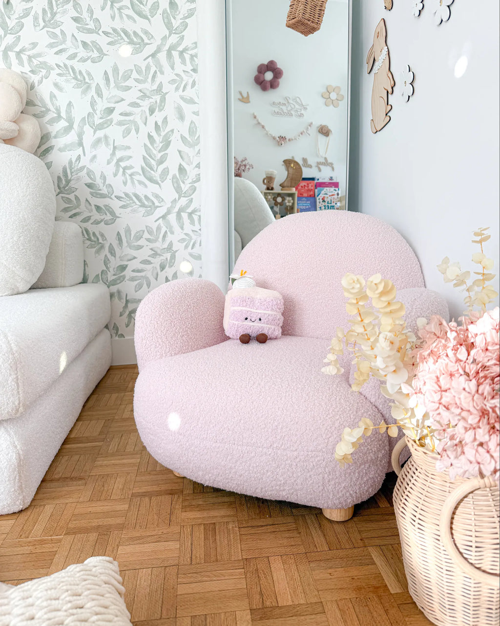Kids Armchair HEM Boucle Pastel Pink