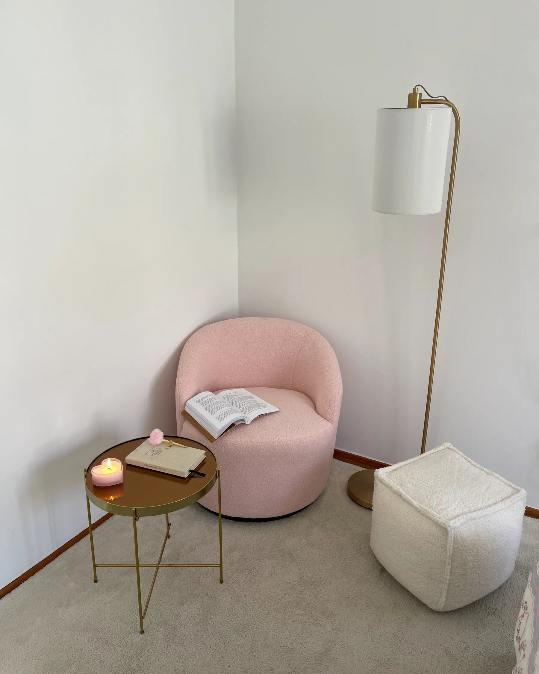 Swivel Armchair DAVIK Boucle Pastel Pink