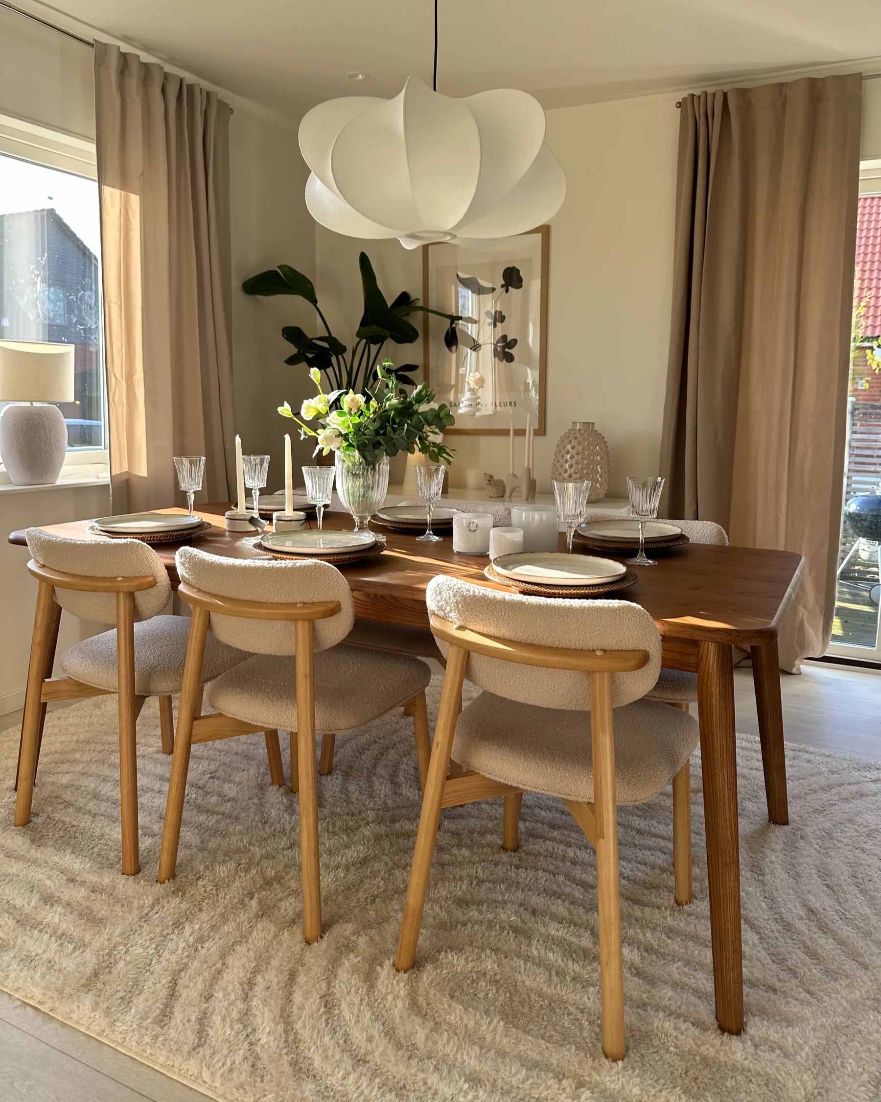 Set of 2 Dining Chairs MILLS Boucle Light Brown/ Light Beige