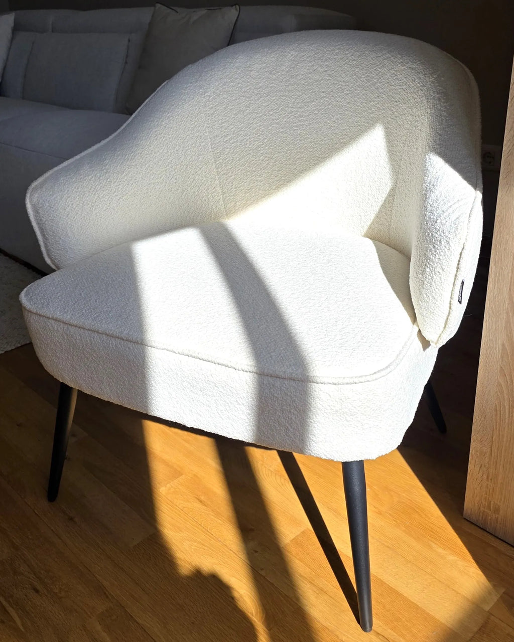 Armchair KAYLA Boucle Off-White