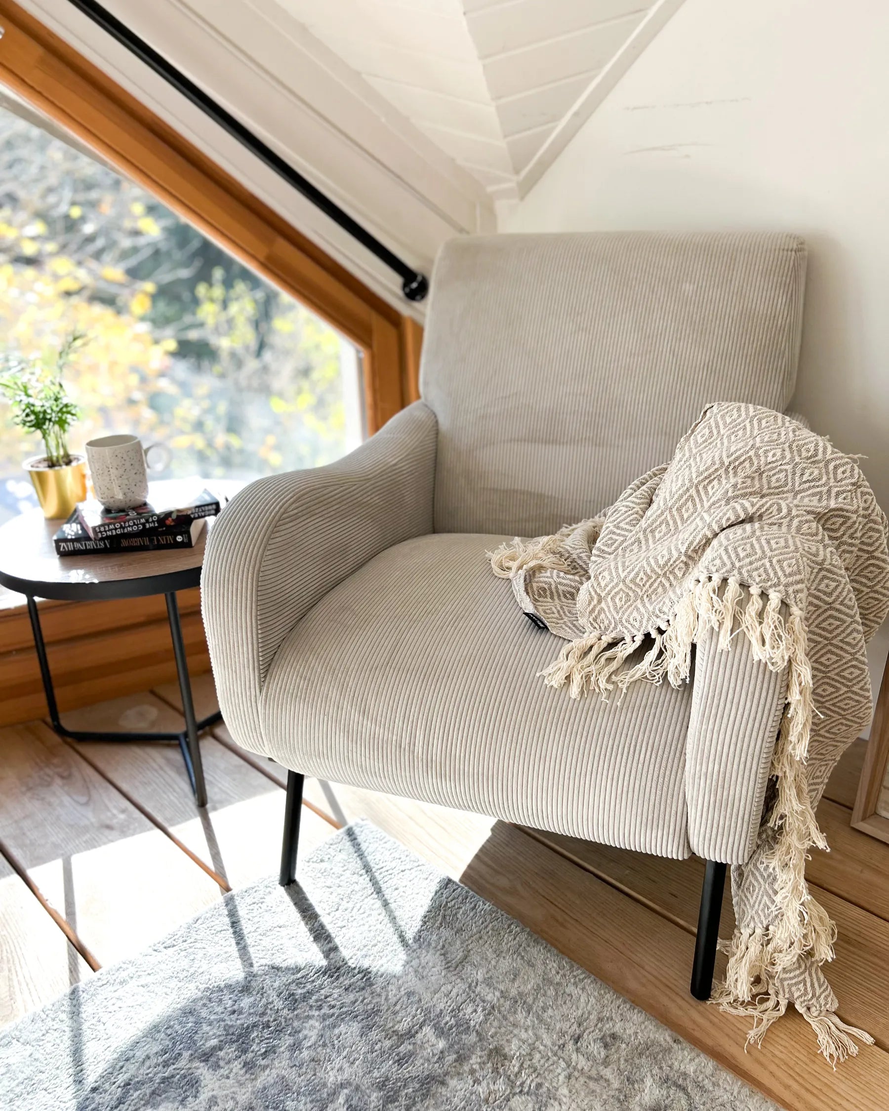 Armchair ALMIND Corduroy Light Grey