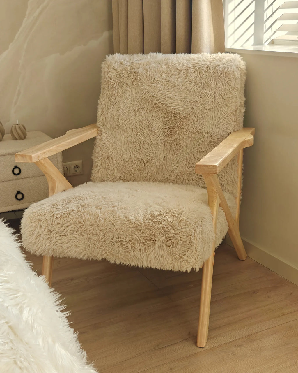 Armchair KISA Faux Fur Light Beige