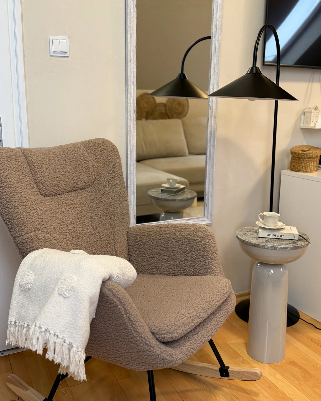 Rocking Chair ROMELLA Boucle Taupe — alternate product view