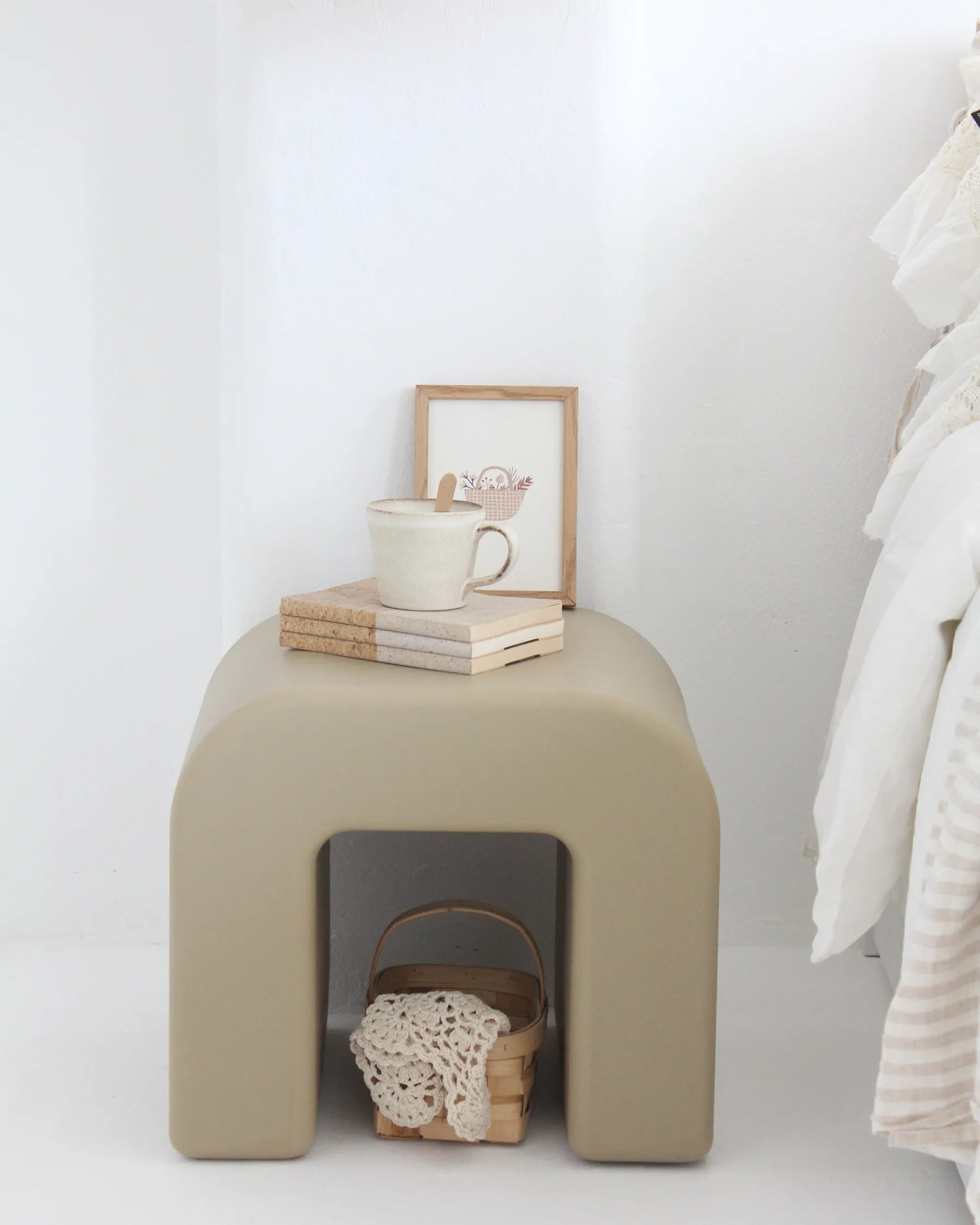 Set of 2 Side Tables MOZIA Olive Green Beige