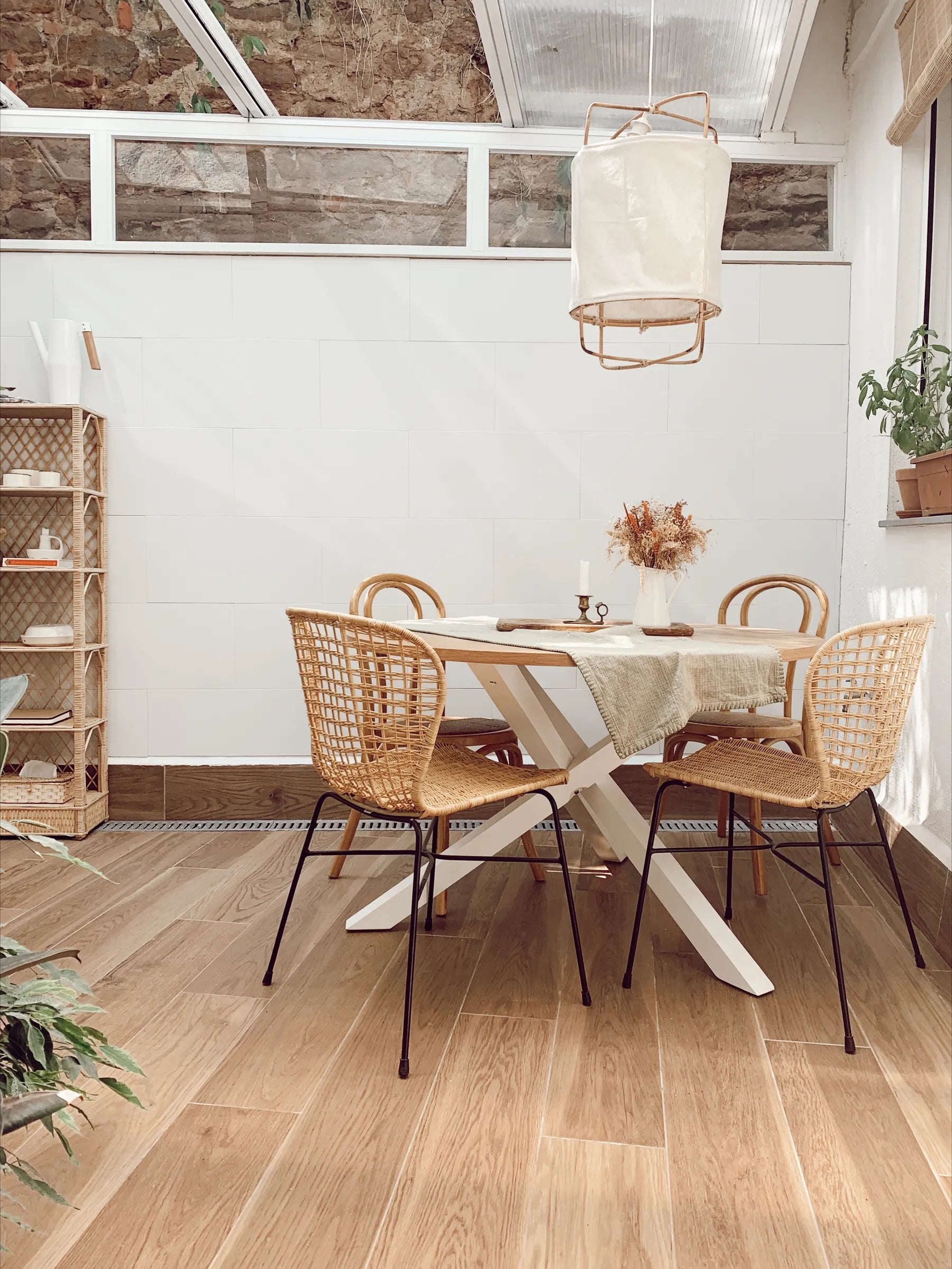 Set of 2 Dining Chairs ELFROS Rattan Natural