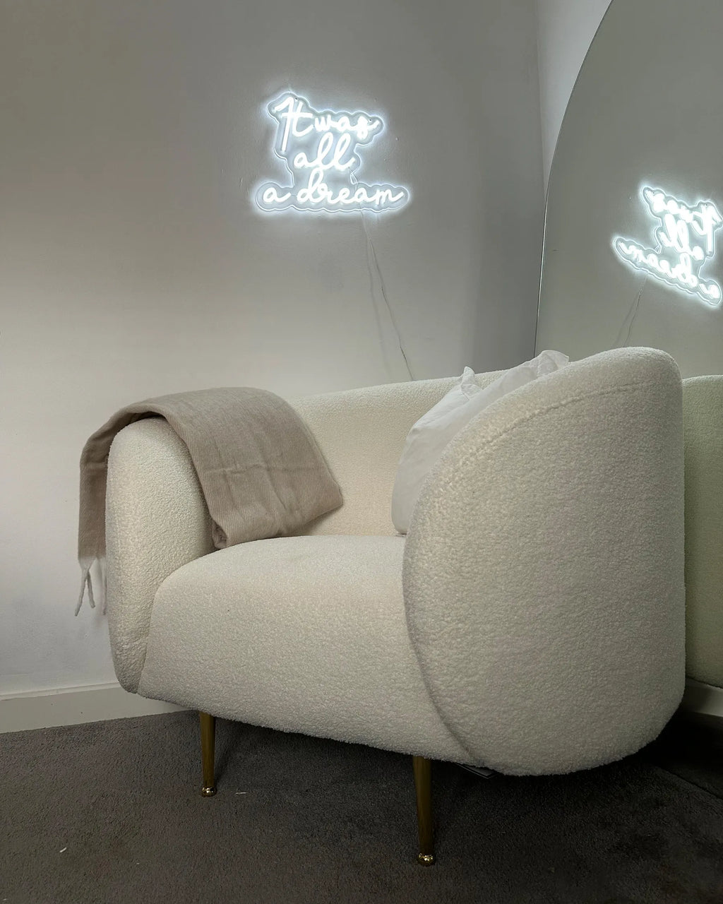 Armchair LOEN Boucle White