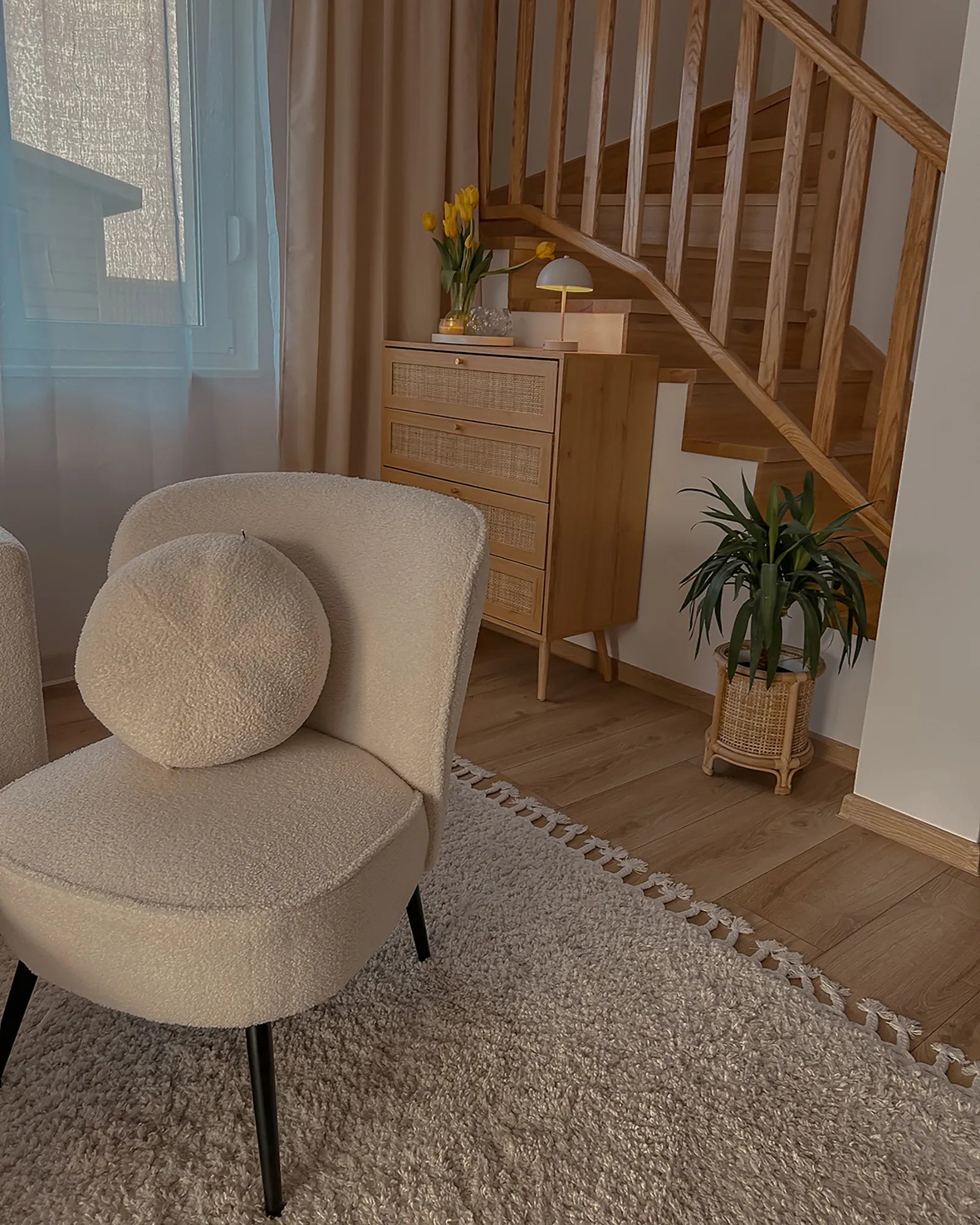 Armchair VOSS Boucle White