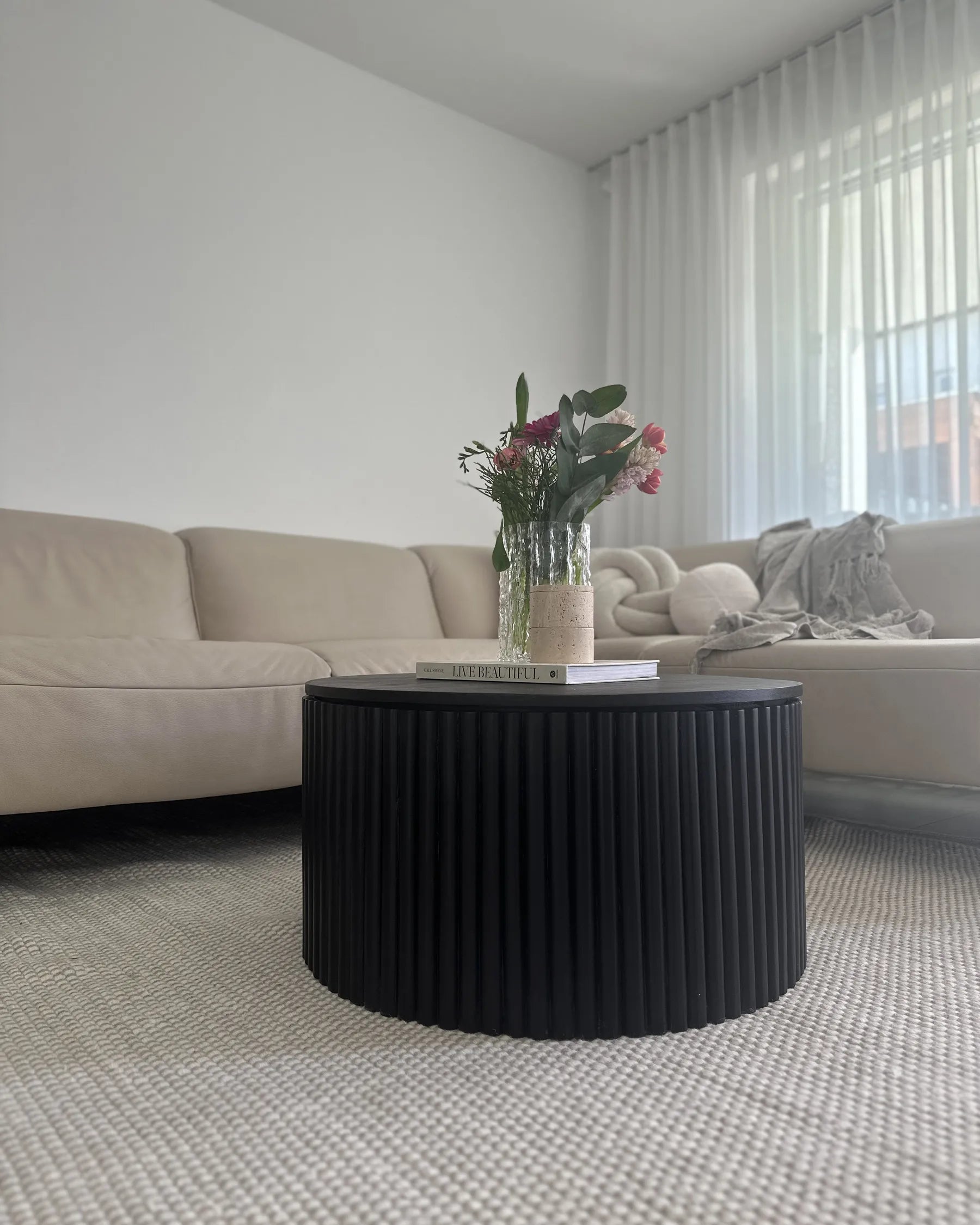 Coffee Table KIRKWOOD Mango Wood Black with Storage