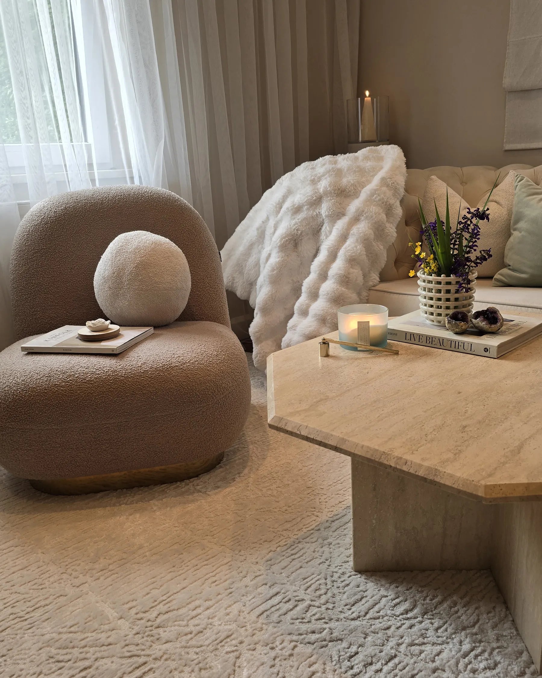 Armchair LOVIISA Boucle Beige