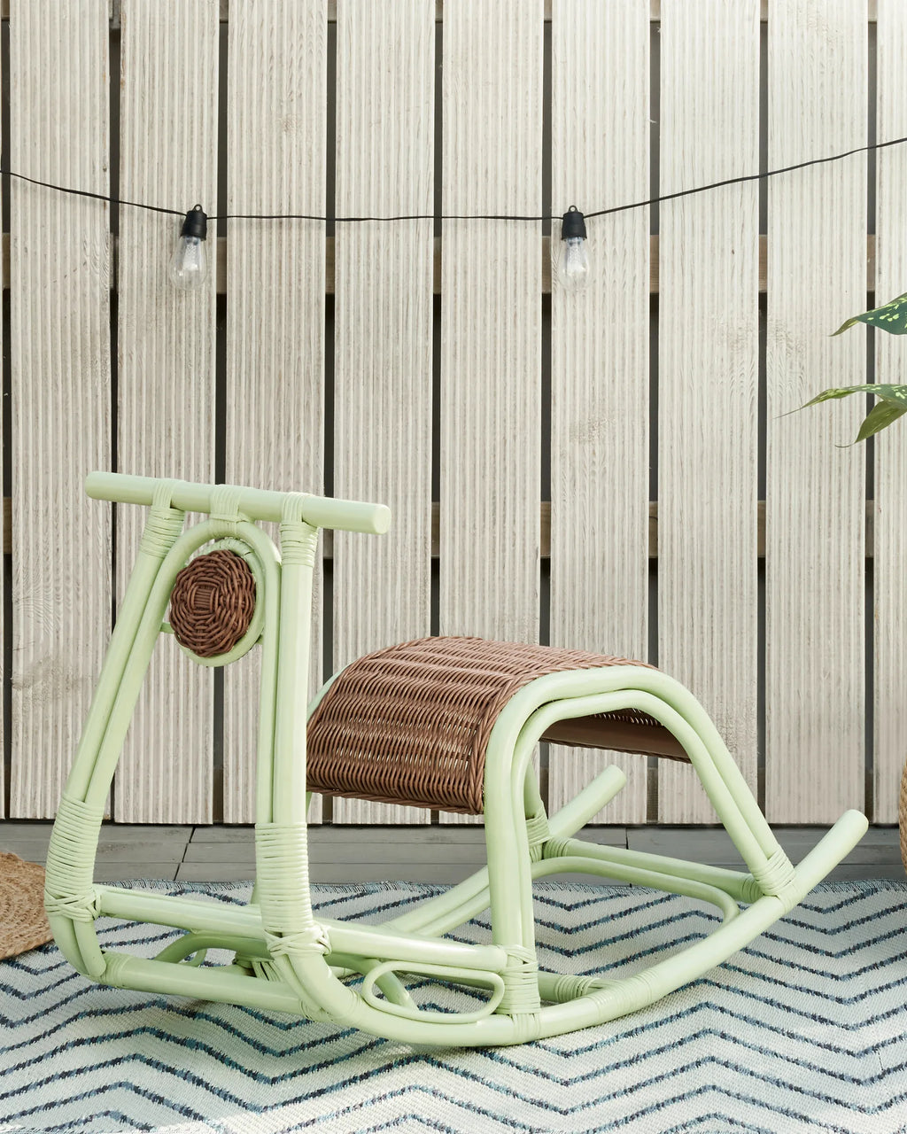 Kids Rocking Chair ASPRIA Rattan Light Green