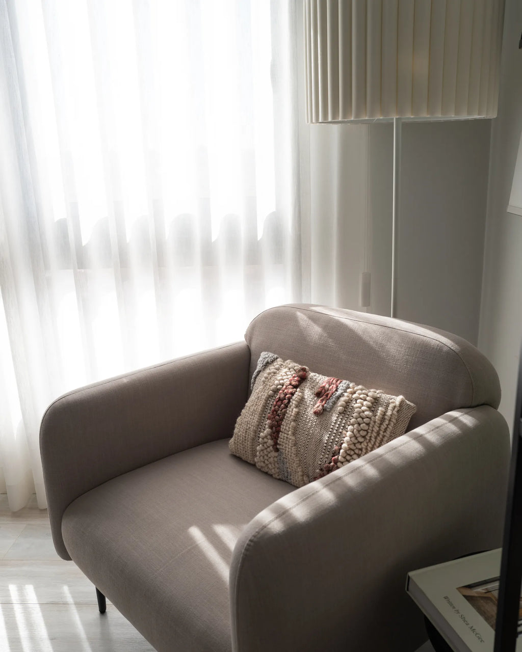 Armchair STOUBY Linen Taupe
