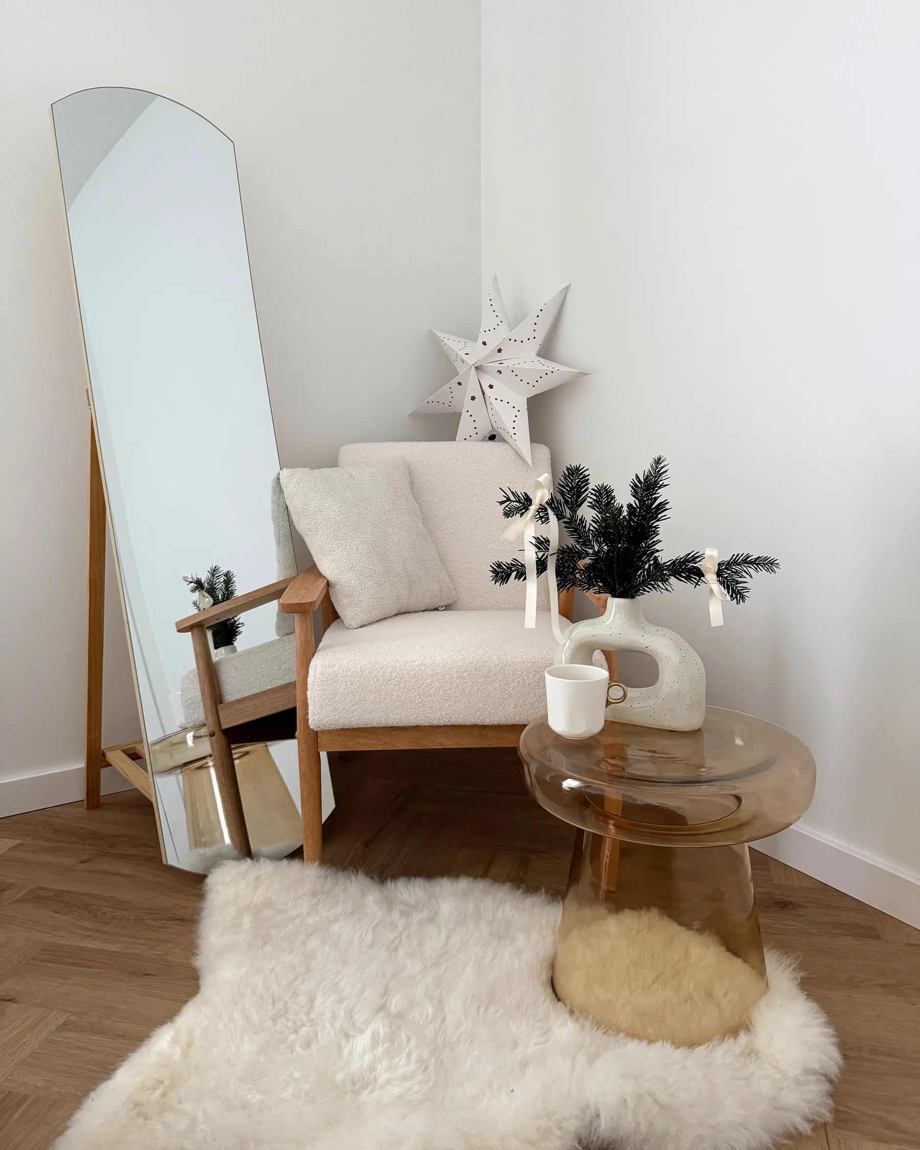 Armchair ESRUM Boucle Light Brown/ White