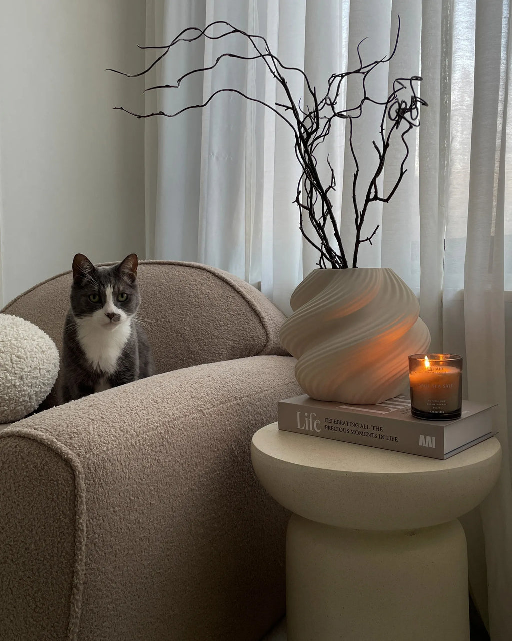 Armchair ELLEDE Boucle Light Brown