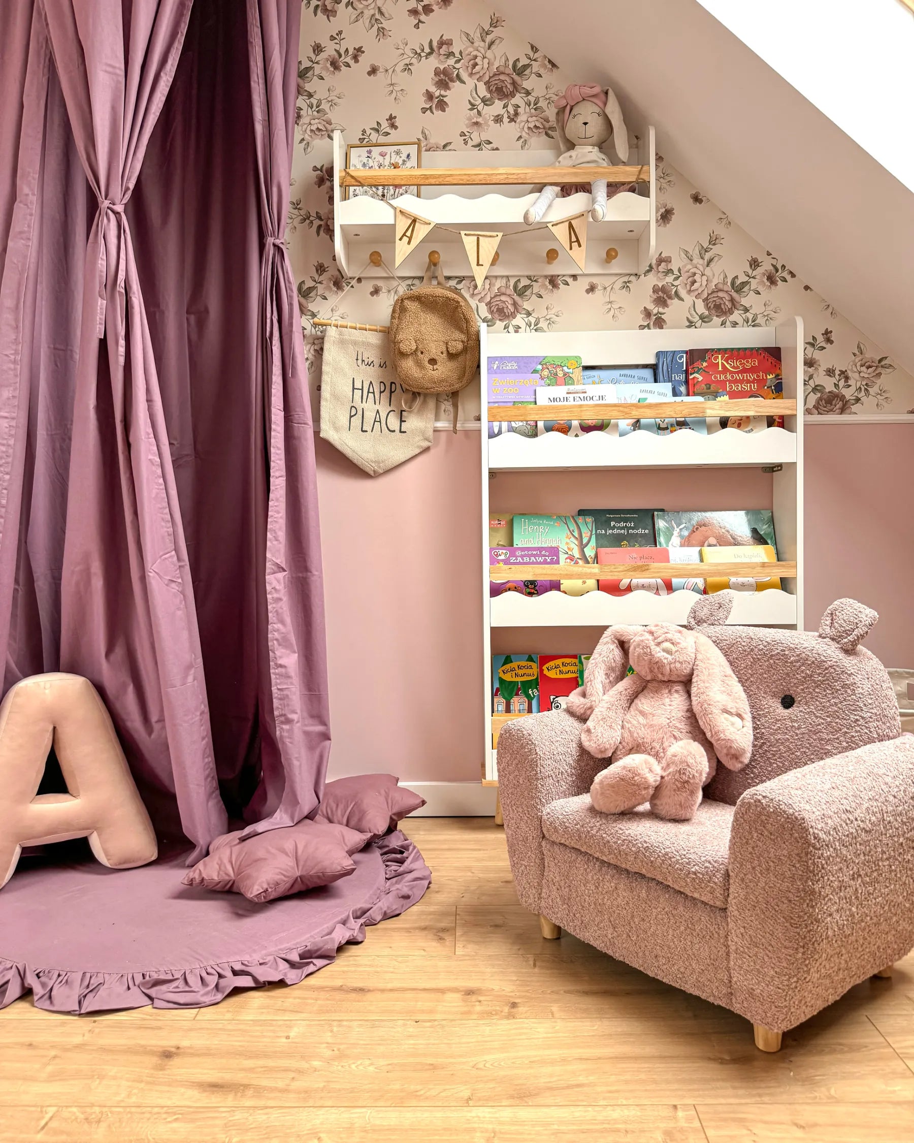 Kids Armchair Hippo MARIBO Boucle Pastel Pink